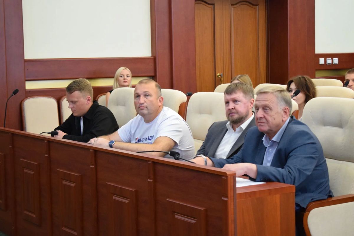 Сегодня Курская областная Дума стала центральной площадкой для просветительской акции «Избирательный диктант»