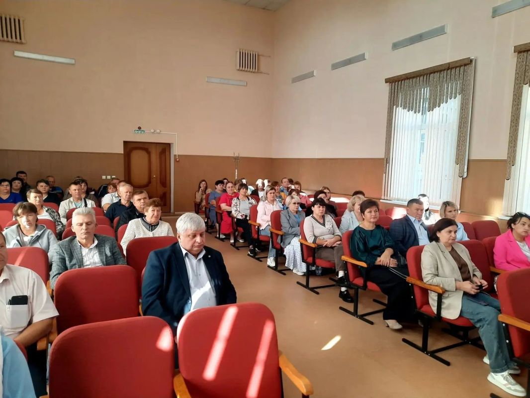 В администрации Черемисиновского района обсудили подготовку к предстоящим выборам В администрации Черемисиновского района обсудили подготовку к предстоящим выборам