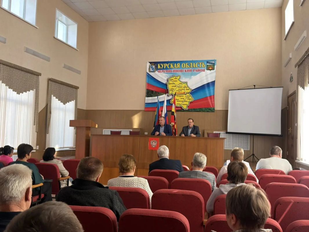 В администрации Черемисиновского района обсудили подготовку к предстоящим выборам В администрации Черемисиновского района обсудили подготовку к предстоящим выборам