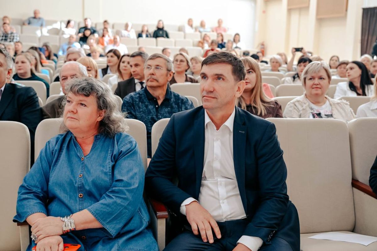 Александр Хинштейн: Продолжаю проводить встречи с жителями Курска Александр Хинштейн: Продолжаю проводить встречи с жителями Курска
