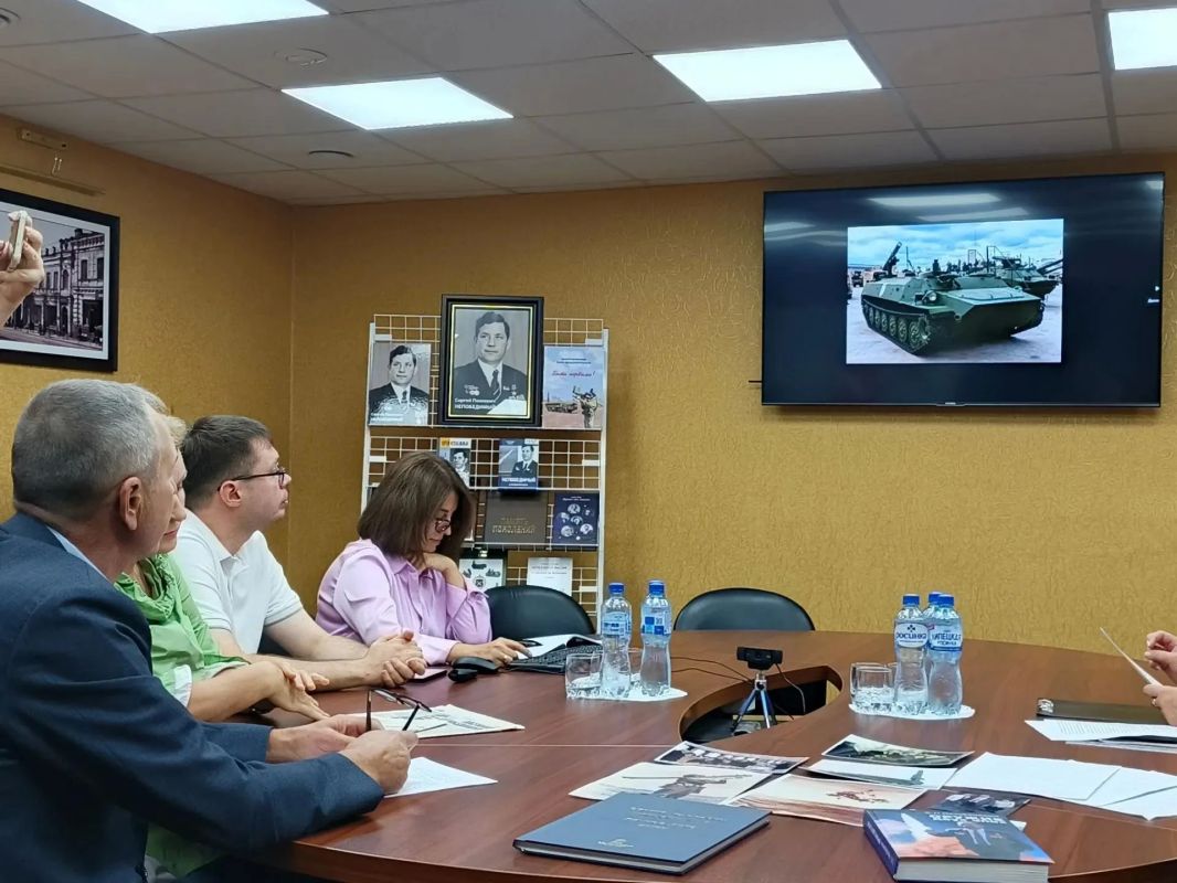 Куряне вспомнили о заслугах конструктора ракетного вооружения Сергея Непобедимого Куряне вспомнили о заслугах конструктора ракетного вооружения Сергея Непобедимого