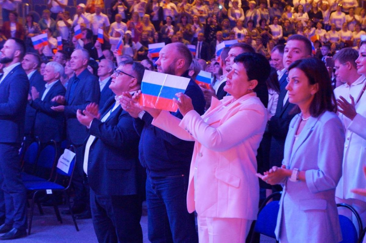 "Единая Россия" вышла на финишную прямую выборной кампании "осень-2026" "Единая Россия" вышла на финишную прямую выборной кампании "осень-2026"