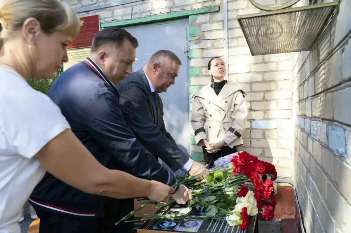 В сельской школе открыли Парту героя СВО В сельской школе открыли Парту героя СВО