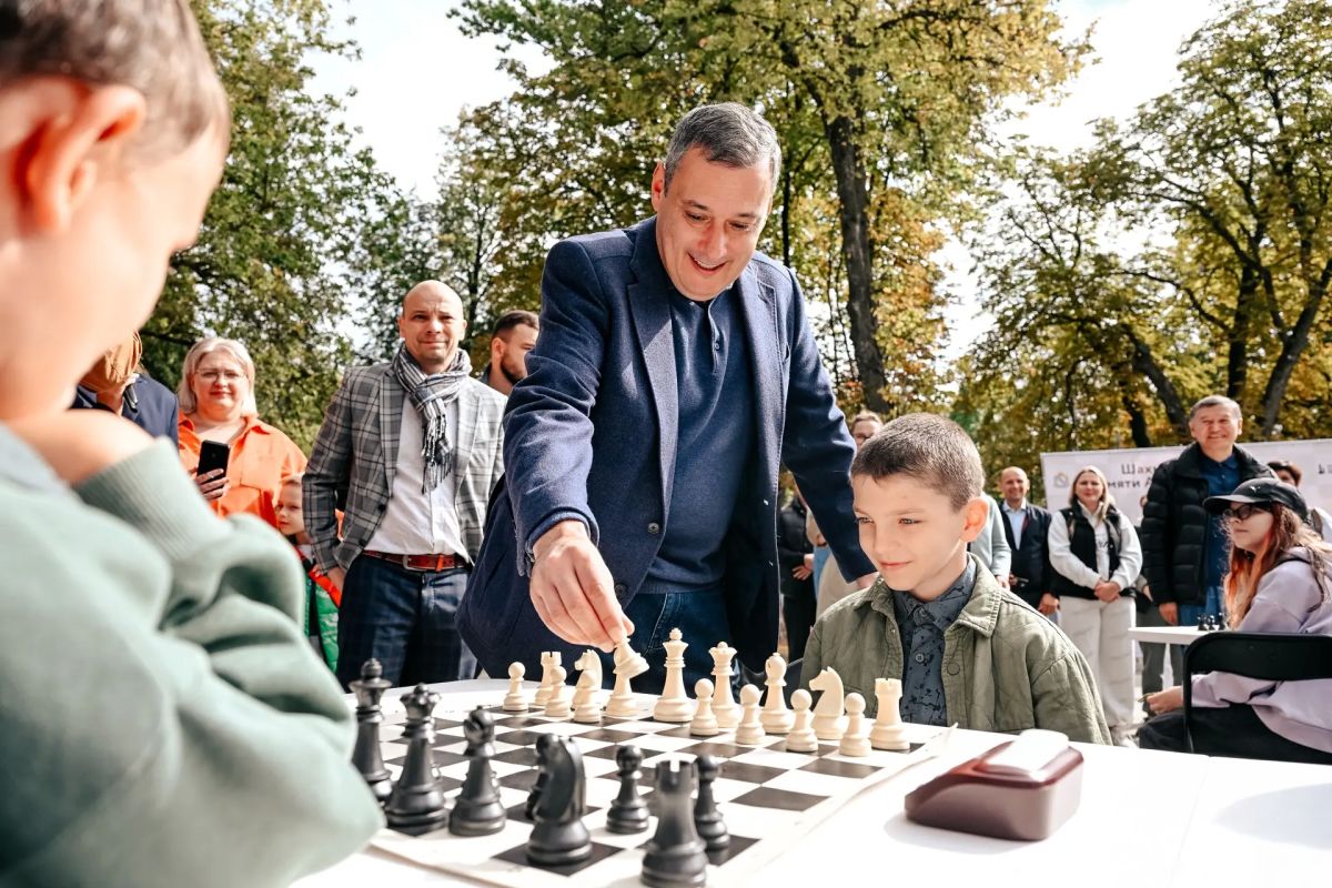 Александр Хинштейн: Продолжаем популяризировать шахматы в регионе Александр Хинштейн: Продолжаем популяризировать шахматы в регионе