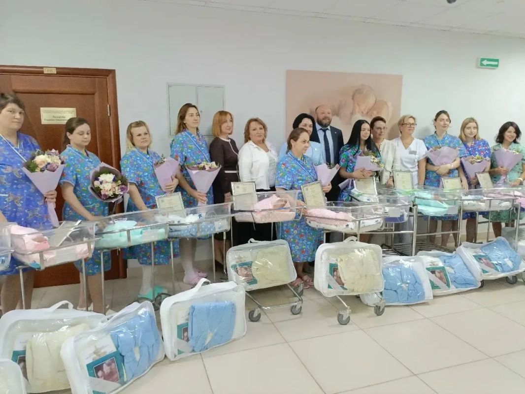 В курском перинатальном центре 20 семей получили первые документы малышей В курском перинатальном центре 20 семей получили первые документы малышей