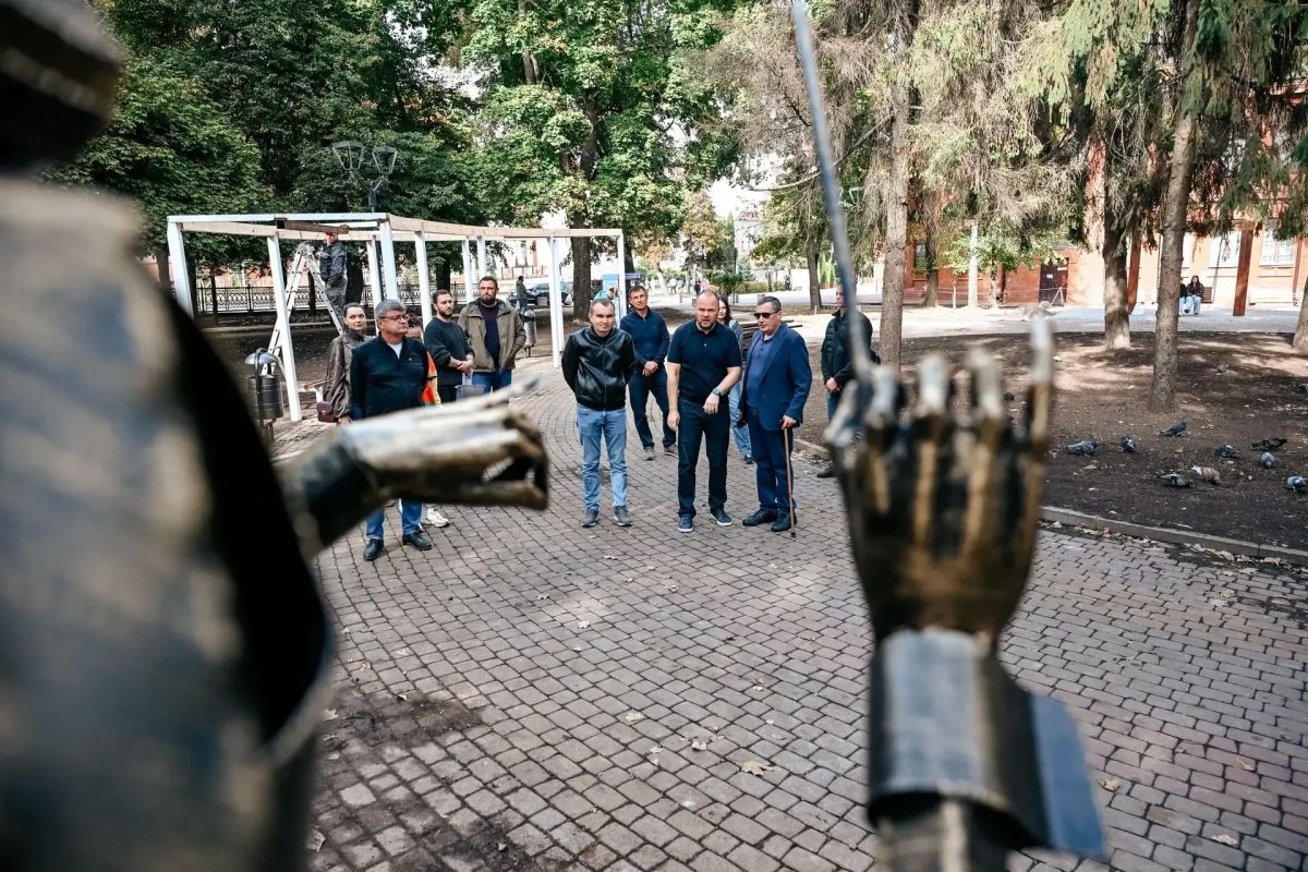 В центре Курска ко Дню города откроют 2 сквера В центре Курска ко Дню города откроют 2 сквера