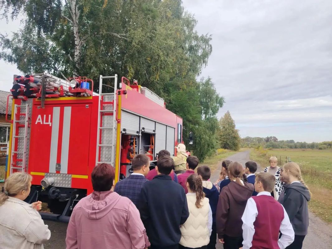 В Нижнереутской ООШ Фатежского района проведена тренировочная эвакуация В Нижнереутской ООШ Фатежского района проведена тренировочная эвакуация