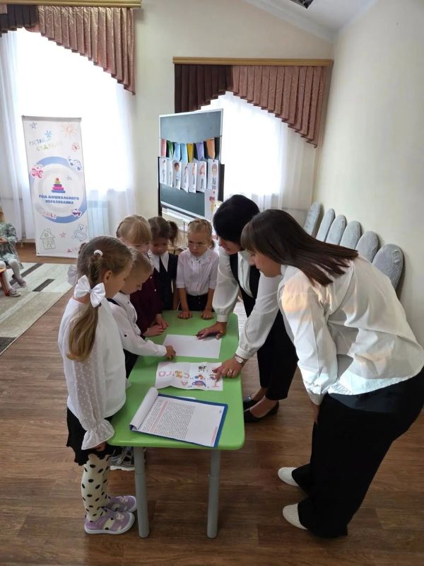В МКДОУ "Детский сад г.Фатежа "Золотой ключик" для подготовительных к школе групп стартовал проект "Орлята - дошколята" В МКДОУ "Детский сад г.Фатежа "Золотой ключик" для подготовительных к школе групп стартовал проект "Орлята - дошколята"