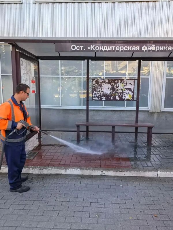 Продолжаем масштабную работу по очистке Курска от незаконной рекламы и объявлений Продолжаем масштабную работу по очистке Курска от незаконной рекламы и объявлений