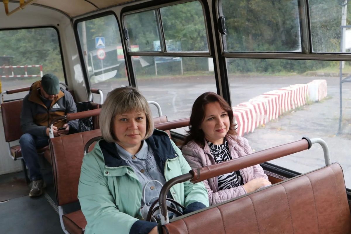 В поселке Халино сотрудники Минтранса провели проверку работы общественного транспорта
