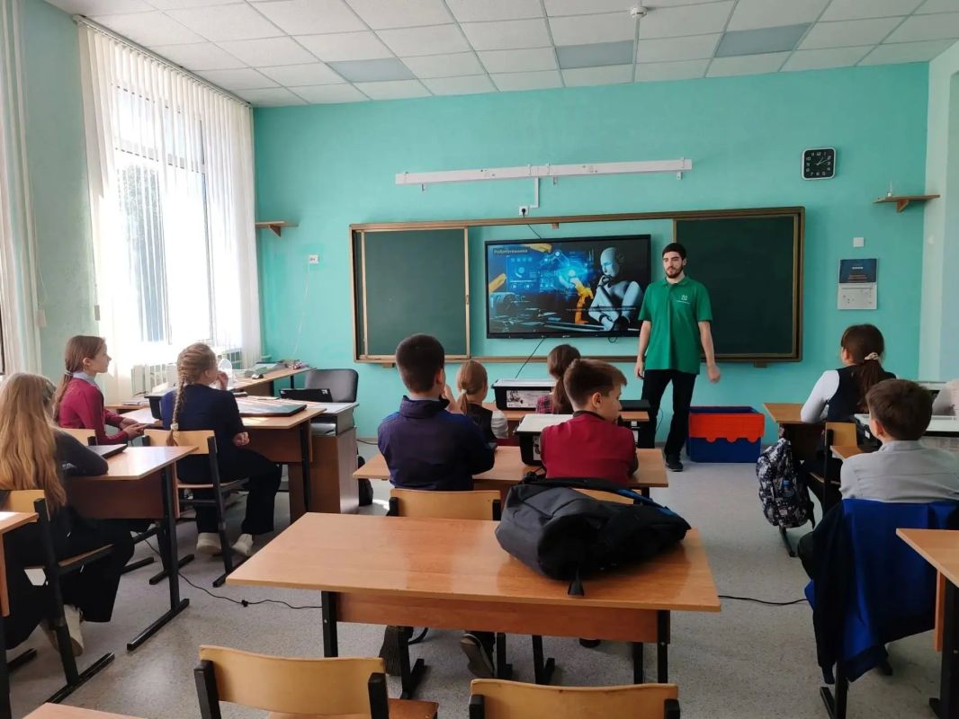 Мобильный «Кванториум» в Фатежском районе! Мобильный «Кванториум» в Фатежском районе!