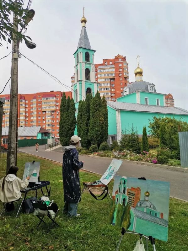 Выставка работ участников XX Международного конкурса-пленэра открылась в Железногорском художественном колледже имени А.А. Дейнеки Выставка работ участников XX Международного конкурса-пленэра открылась в Железногорском художественном колледже имени А.А. Дейнеки