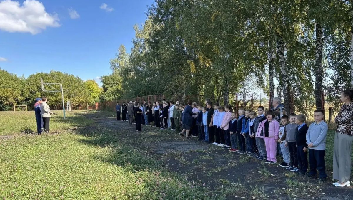 В Большежировской средней школе проведена тренировочная эвакуация В Большежировской средней школе проведена тренировочная эвакуация