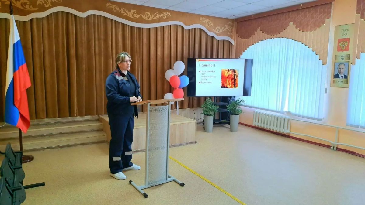 Беседа со школьниками Дмитриевского района о пожарной безопасности Беседа со школьниками Дмитриевского района о пожарной безопасности