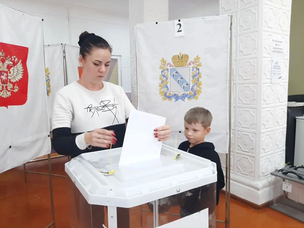 Продолжается досрочное голосование на выборах депутатов Государственной Думы 9-го созыва и депутатов Курской областной Думы 8-го созыва Продолжается досрочное голосование на выборах депутатов Государственной Думы 9-го созыва и депутатов Курской областной Думы 8-го созыва