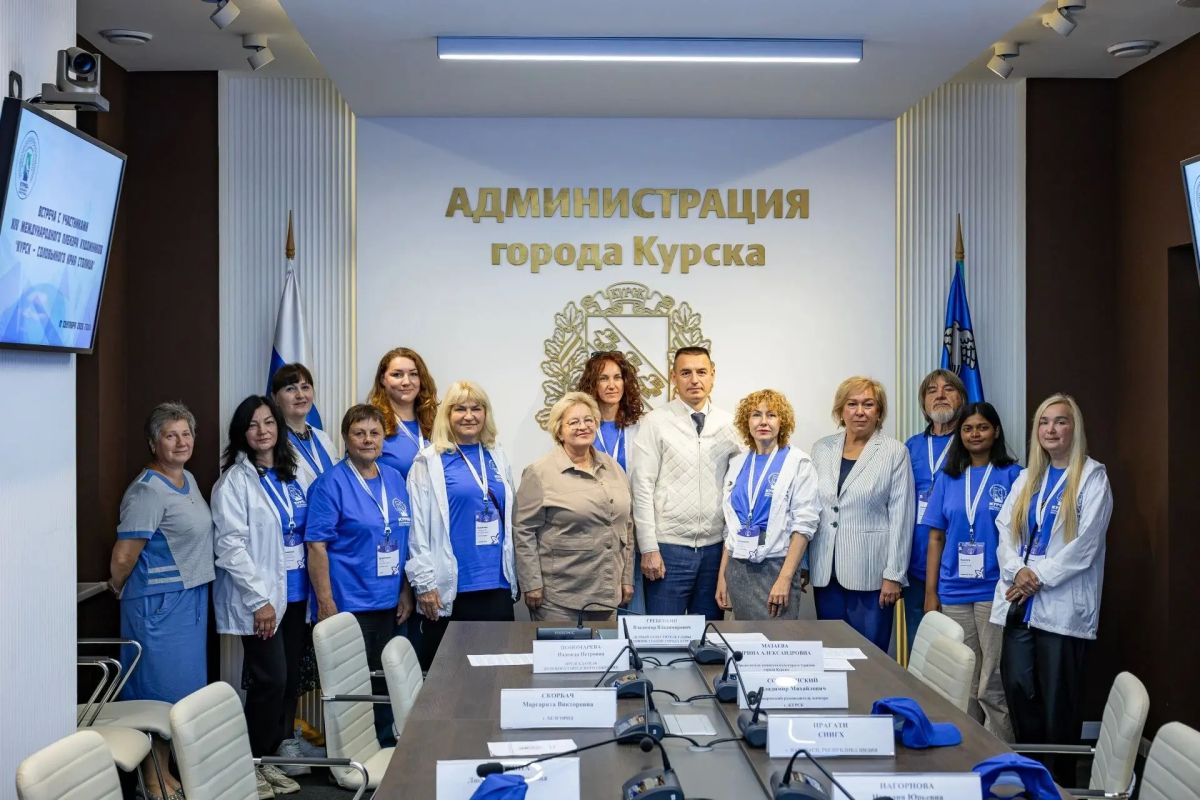 Десять творцов участвуют в Международном пленэре художников в Курске Десять творцов участвуют в Международном пленэре художников в Курске