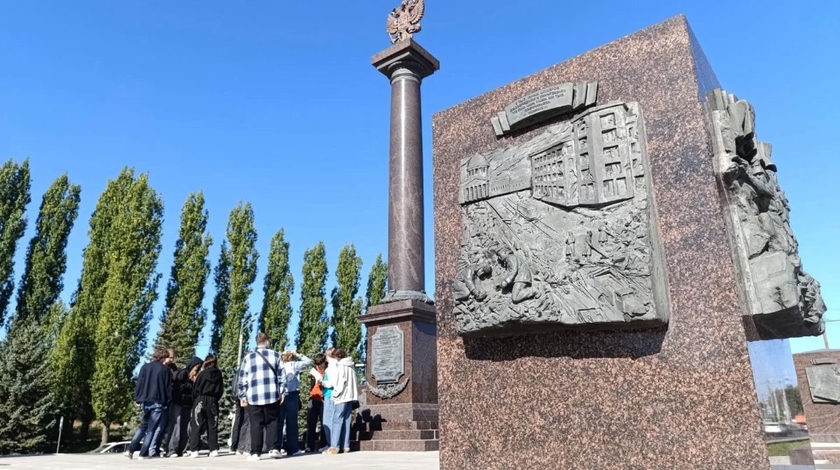Сотрудники Центра историко-культурного наследия города Курска провели историко-познавательный квест «Победное лето 1943 года», маршрут которого проходит по мемориальному комплексу «Курская дуга» Сотрудники Центра историко-культурного наследия города Курска провели историко-познавательный квест «Победное лето 1943 года», маршрут которого проходит по мемориальному комплексу «Курская дуга»
