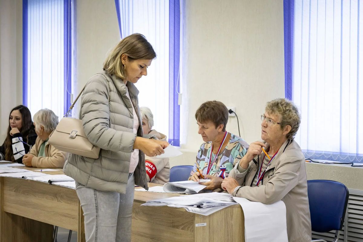 Друзья, приветствую вас!. Сегодня очень важный день Друзья, приветствую вас!. Сегодня очень важный день
