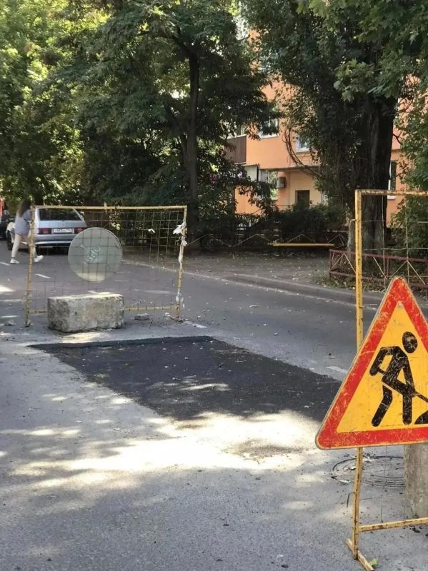 В Курске на нескольких улицах восстановили грунт и асфальт после разрытий