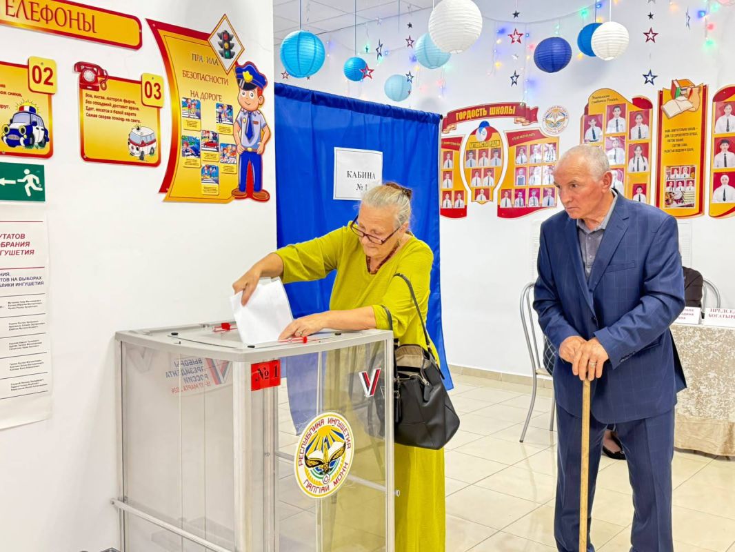 Голосуем всей семьёй!. Сегодня свой гражданский долг выполнила семейная пара — Лепехин Александр Алексеевич и Лепехина Галина Николаевна