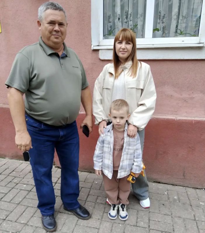 Алексей Спиридонов: В Курской области стартовали основные дни голосования Алексей Спиридонов: В Курской области стартовали основные дни голосования