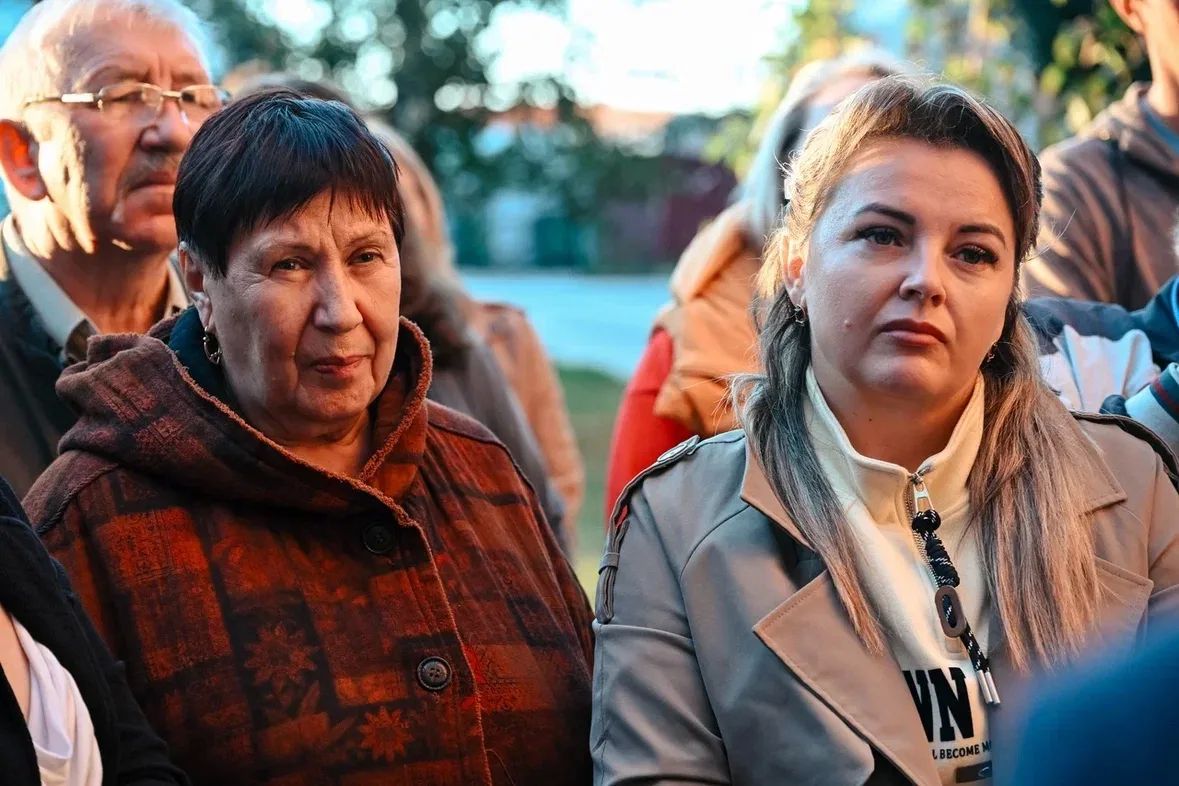Александр Хинштейн: Во время работы в Железногорске проверили, как идёт капремонт молодёжного центра и МКД, пострадавших от атак ВСУ Александр Хинштейн: Во время работы в Железногорске проверили, как идёт капремонт молодёжного центра и МКД, пострадавших от атак ВСУ