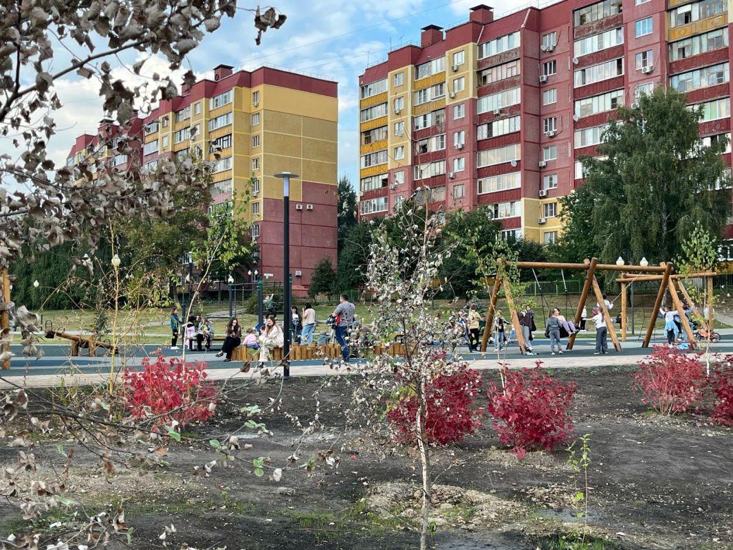 В Курске привели в порядок сквер на улице Студенческой В Курске привели в порядок сквер на улице Студенческой