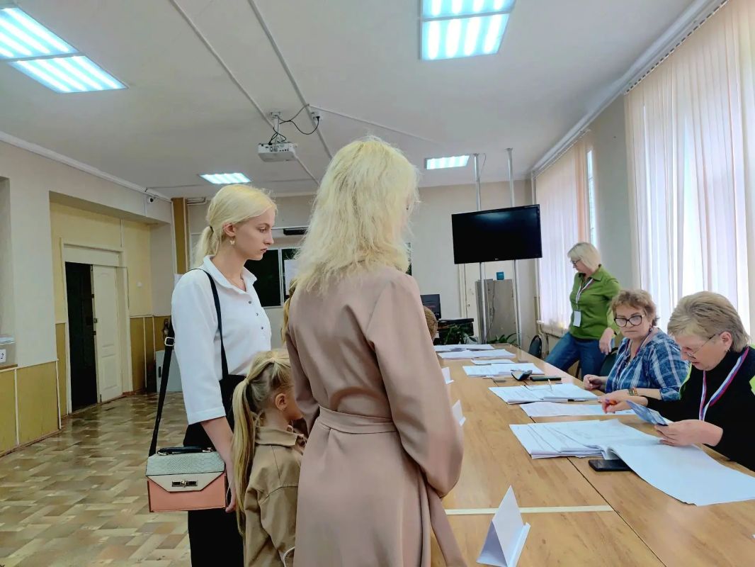 «Приходим выбирать будущее» «Приходим выбирать будущее»
