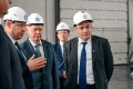 В Железногорске губернатор Курской области Александр Хинштейн принял участие в открытии производства резинотехнических изделий, а также проинспектировал строительство завода по производству горячебрикетированного железа (ГБЖ)