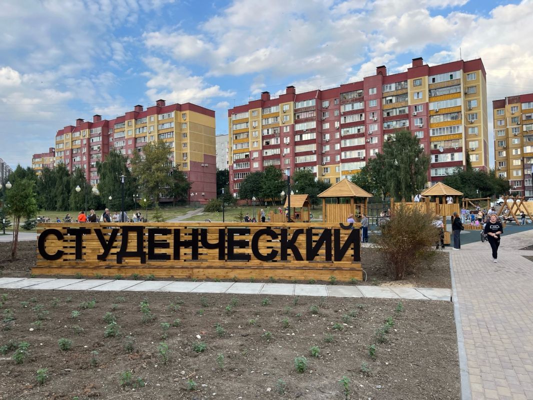В Курске привели в порядок сквер на улице Студенческой В Курске привели в порядок сквер на улице Студенческой