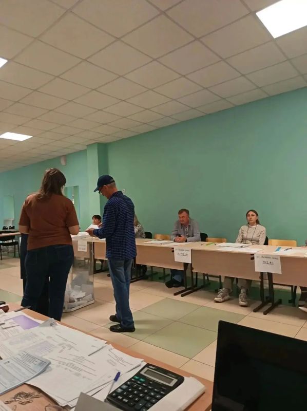 Голосование продолжается. По состоянию на 18-00 воскресенья, 20 сентября 2026 года, в Железногорске явка избирателей на выборах депутатов Государственной Думы и Курской областной Думы составляет 48,72% Голосование продолжается. По состоянию на 18-00 воскресенья, 20 сентября 2026 года, в Железногорске явка избирателей на выборах депутатов Государственной Думы и Курской областной Думы составляет 48,72%