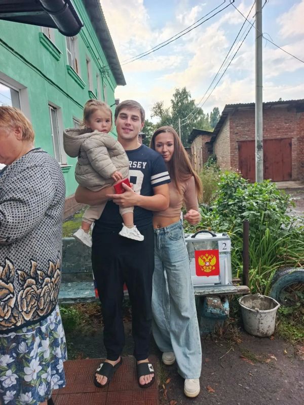 Голосование на дому, когда участок приходит к избирателю Голосование на дому, когда участок приходит к избирателю