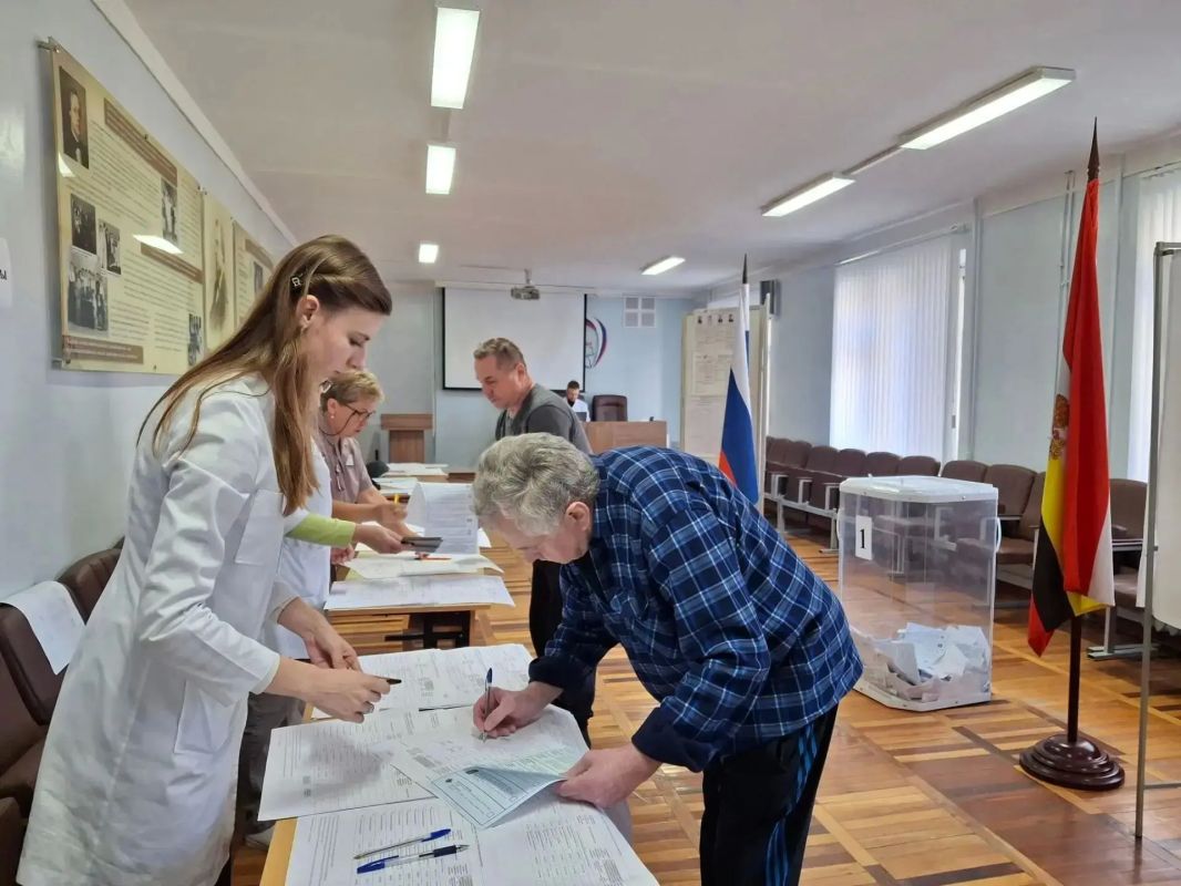 Пациенты областной больницы голосуют прямо в стационаре Пациенты областной больницы голосуют прямо в стационаре