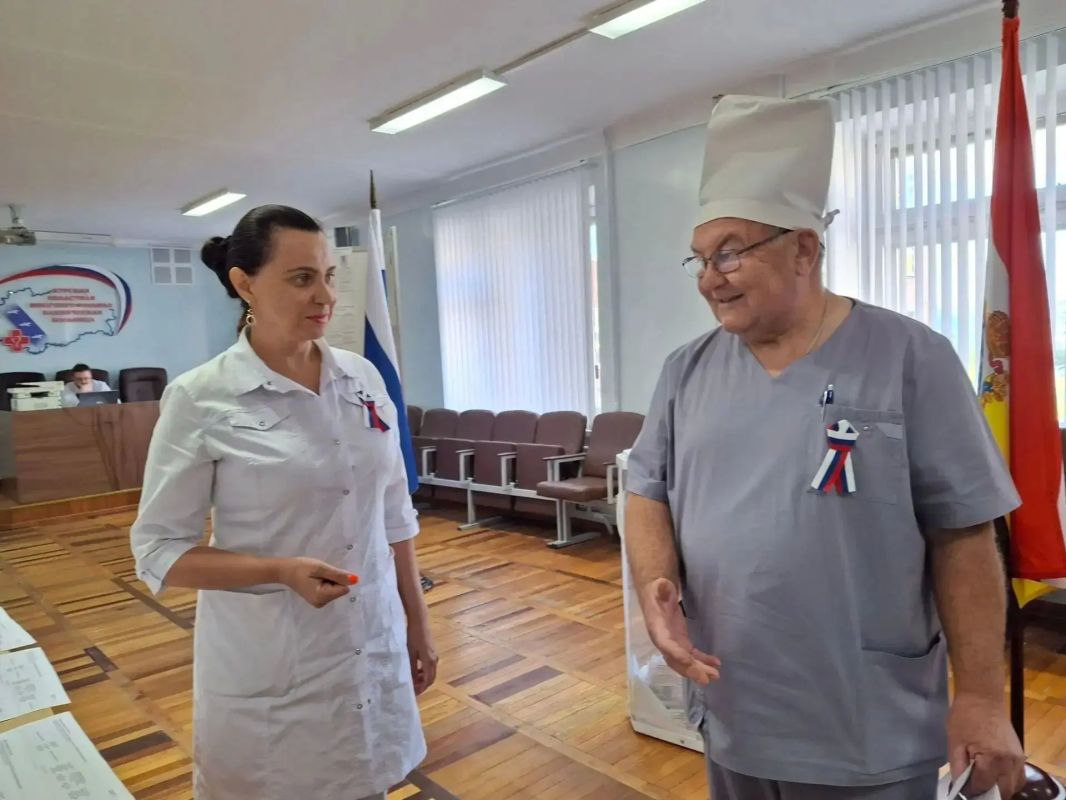 Пациенты областной больницы голосуют прямо в стационаре Пациенты областной больницы голосуют прямо в стационаре
