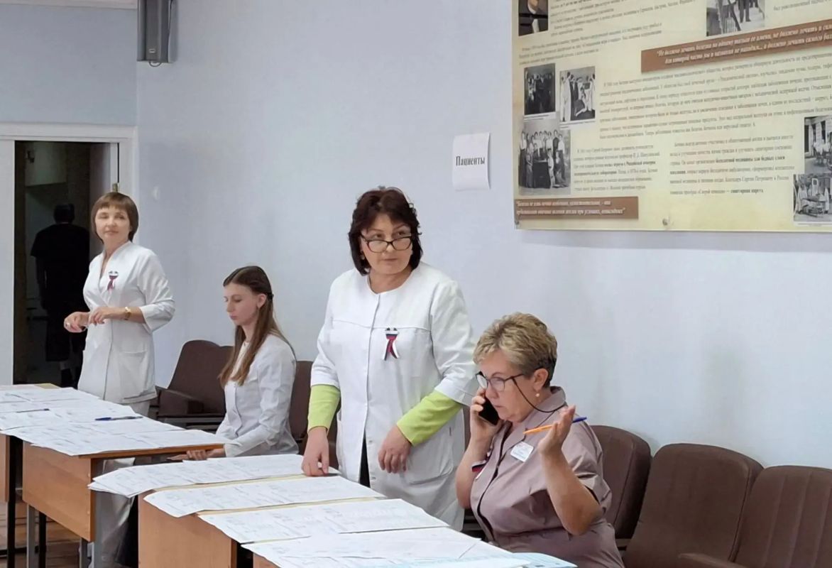 Голосуют даже в больнице.. Сегодня, 20 сентября, проходит заключительный день голосования на выборах депутатов Государственной Думы РФ и Курской областной Думы Голосуют даже в больнице.. Сегодня, 20 сентября, проходит заключительный день голосования на выборах депутатов Государственной Думы РФ и Курской областной Думы
