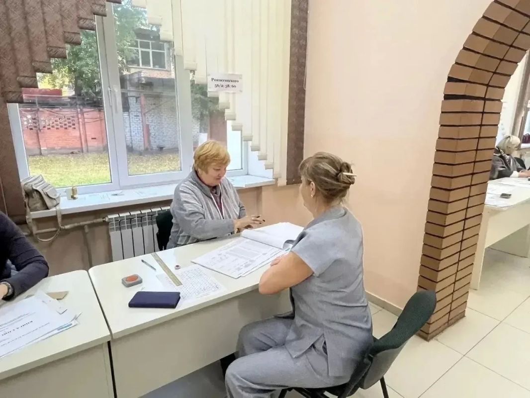 В Железногорске проходит заключительный день основного голосования на выборах депутатов Государственной Думы и Курской областной Думы В Железногорске проходит заключительный день основного голосования на выборах депутатов Государственной Думы и Курской областной Думы