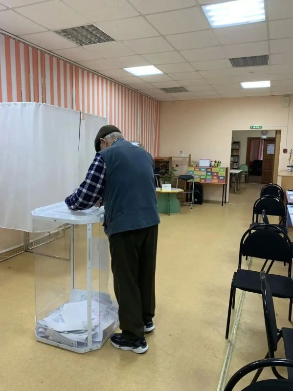 В Железногорске проходит заключительный день основного голосования на выборах депутатов в Государственную и Курскую областную Думы В Железногорске проходит заключительный день основного голосования на выборах депутатов в Государственную и Курскую областную Думы