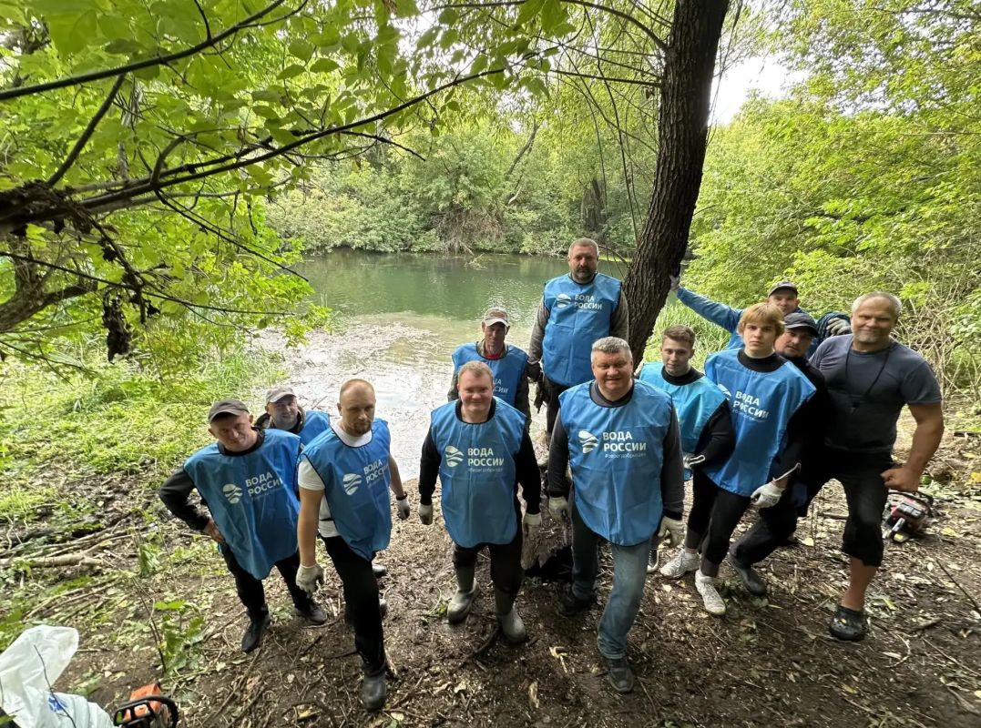 На реке Сейм прошла акция «Вода России» На реке Сейм прошла акция «Вода России»