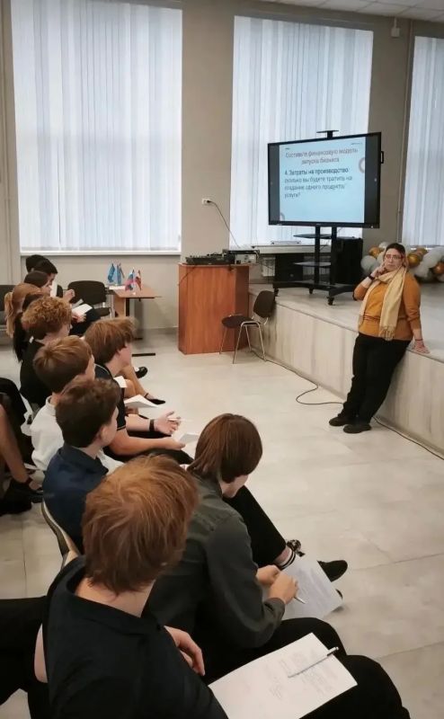 В курских школах проходит Всероссийский месяц профориентации В курских школах проходит Всероссийский месяц профориентации
