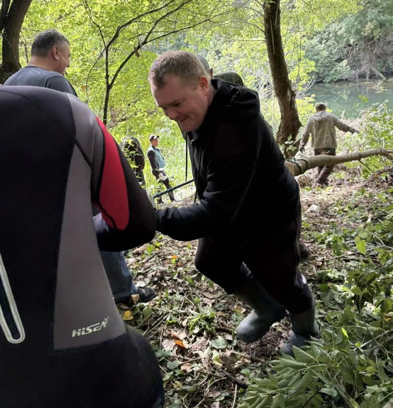 На реке Сейм прошла акция «Вода России» На реке Сейм прошла акция «Вода России»