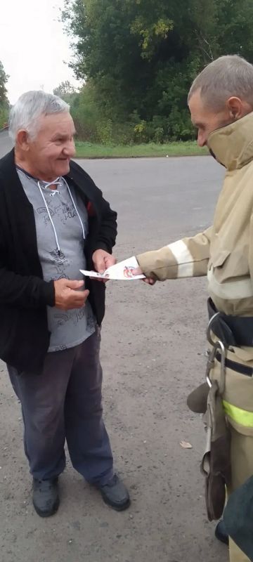 Проверка пожарного водоснабжения и профилактический рейд в Фатежском районе