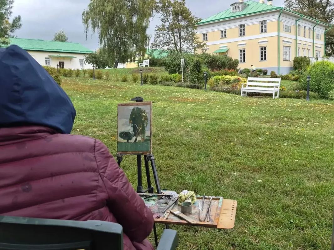 Музей «Усадьба А.А. Фета» принял участников XIV Международного пленэра «Курск – соловьиного края столица»