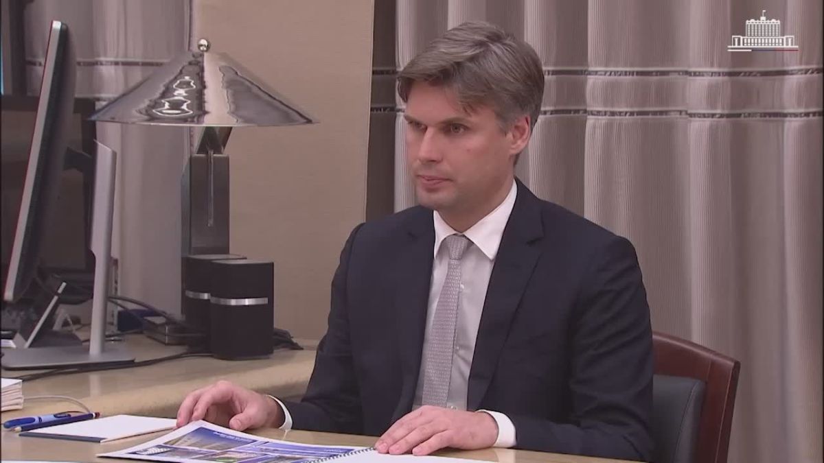 Премьер-министр Михаил Мишустин провёл в Доме правительства встречу с генеральным директором «Роскосмоса» Дмитрием Бакановым