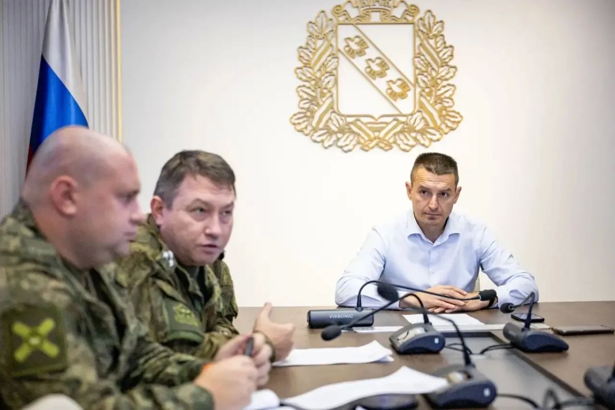 центре внимания — служба по контракту центре внимания — служба по контракту