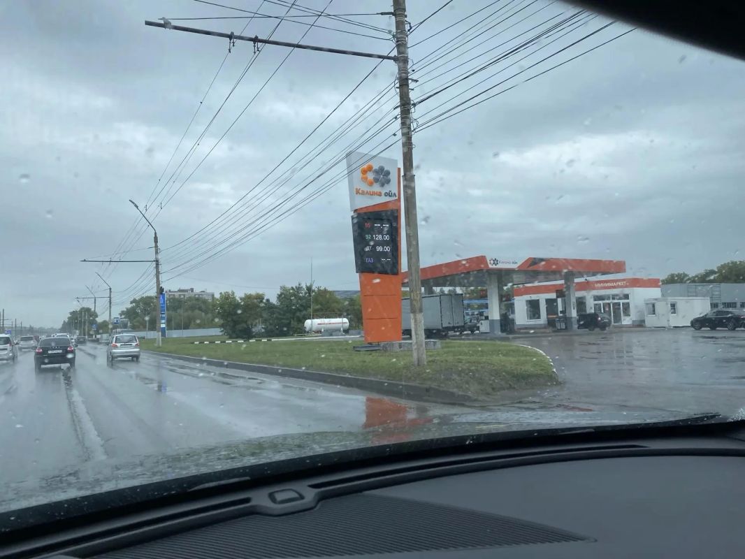 В Курске вновь обострились проблемы с бензином В Курске вновь обострились проблемы с бензином