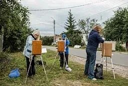 Пленэрное заседание: 10 художников рисуют Курск Пленэрное заседание: 10 художников рисуют Курск