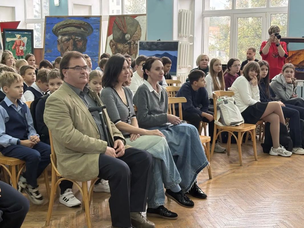 Детские писатели из столицы приехали в Курск на фестиваль чтения Детские писатели из столицы приехали в Курск на фестиваль чтения
