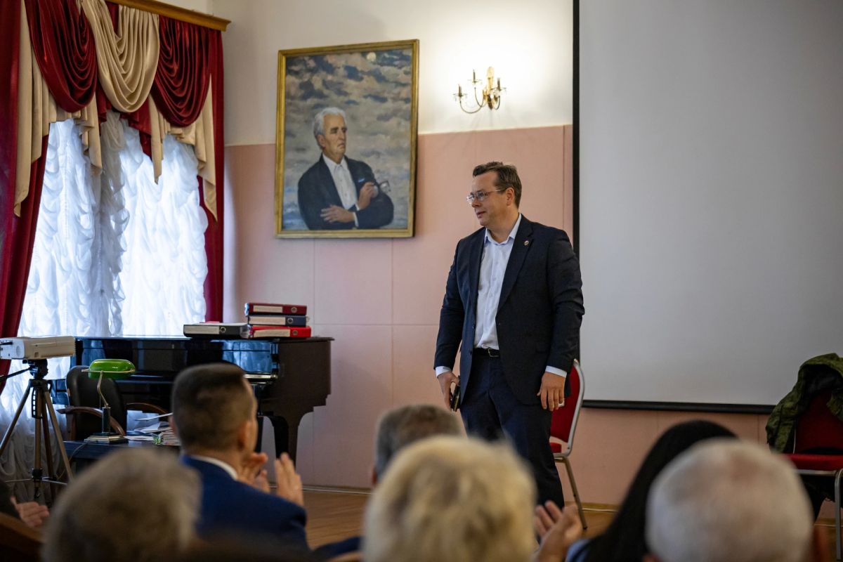 В Курске прошла презентация книги «Живая память: Zаписки Vоенного Aдвоката» В Курске прошла презентация книги «Живая память: Zаписки Vоенного Aдвоката»
