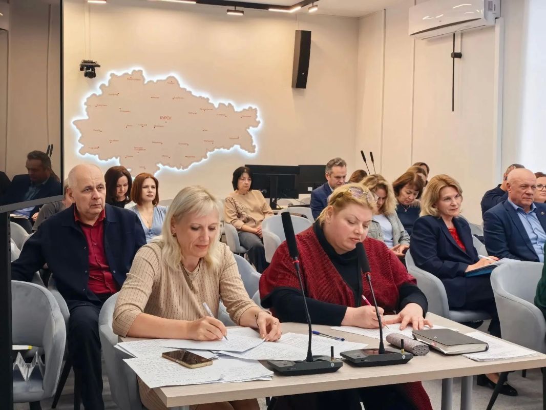 Сегодня состоялось очередное заседание межведомственной комиссии Курской области по противодействию нелегальной занятости Сегодня состоялось очередное заседание межведомственной комиссии Курской области по противодействию нелегальной занятости