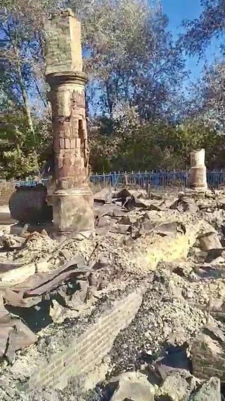 Уничтоженную ВСУ Георгиевскую церковь в Рыльском районе внесли в «Белую книгу» Уничтоженную ВСУ Георгиевскую церковь в Рыльском районе внесли в «Белую книгу»